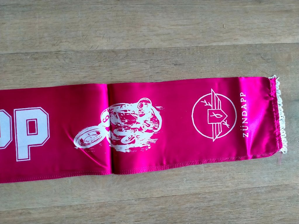 Foto 8 van Zundapp motor motoren merk vintage logo sjaaltje sjaal 1