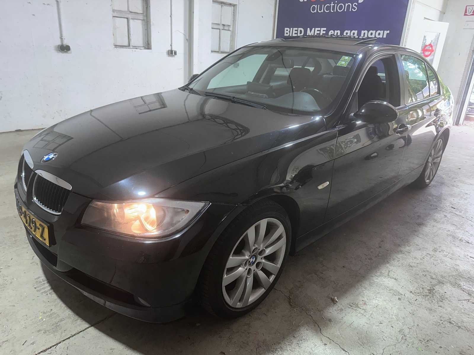 BMW - 3-serie - 318i AUTOMAAT- NP-429-Z- 2008, Auto's, Automaat, Achterwielaandrijving, Zwart, 1365 kg