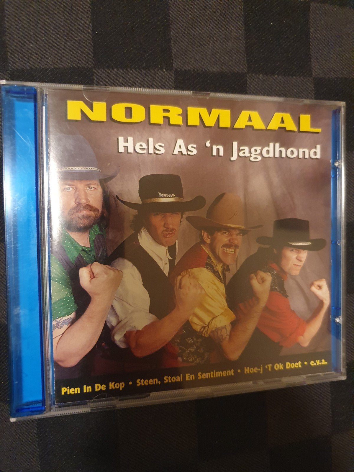 Normaal cd hels as 'n jagdhond, Verzenden, Zo goed als nieuw, Levenslied of Smartlap