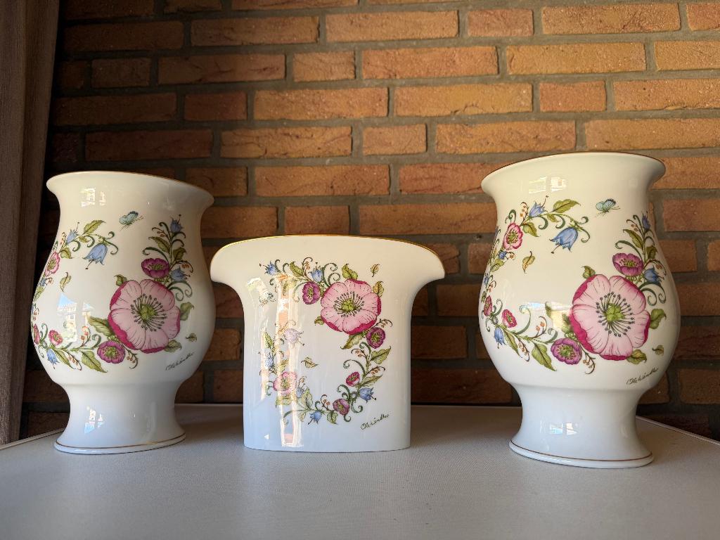 Hutschenreuther Ole Winther vazen set in goede staat te koop, Ophalen of Verzenden, Zo goed als nieuw, Porselein, Overige typen