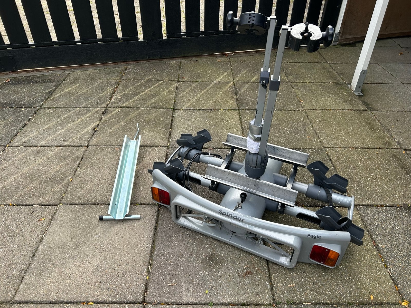 Fietsendrager Spinder Eagle, Ophalen, Trekhaakdrager