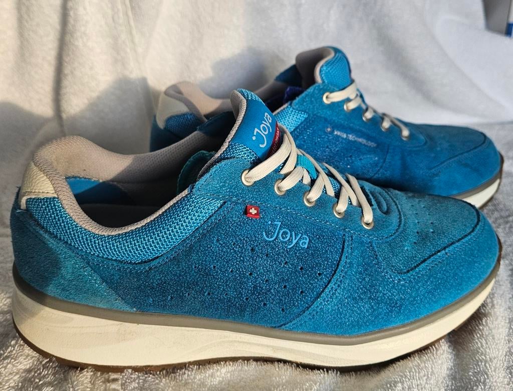 Joya Blauwe Suede Sneakers Maat 40 - Schokabsorberend, Kleding | Dames, Schoenen, Blauw, Ophalen of Verzenden, Joya, Sneakers of Gympen