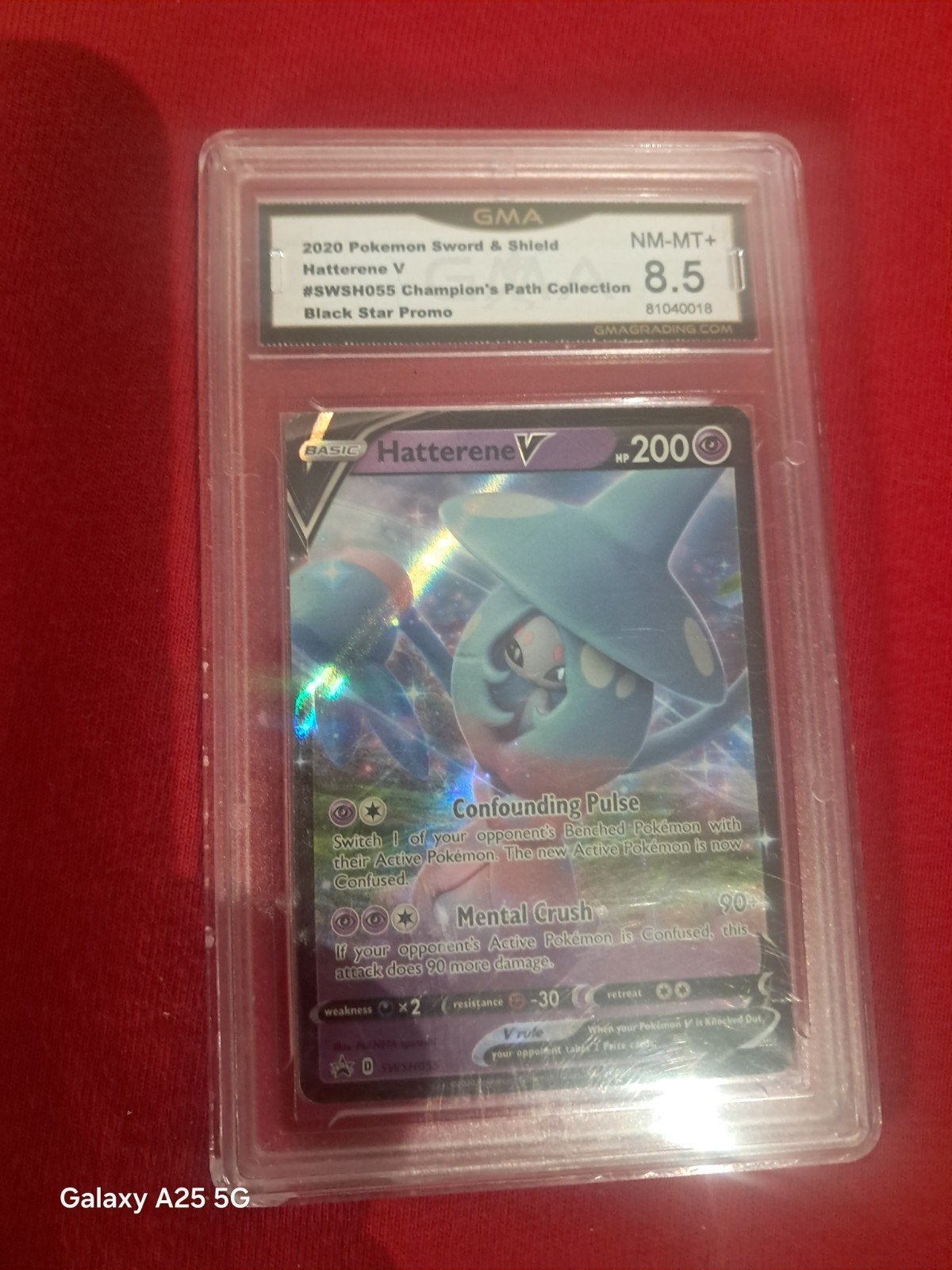 Hatterene V GMA Graded 8.5 Pokémon Kaart SWSH055, Ophalen of Verzenden, Zo goed als nieuw, Losse kaart