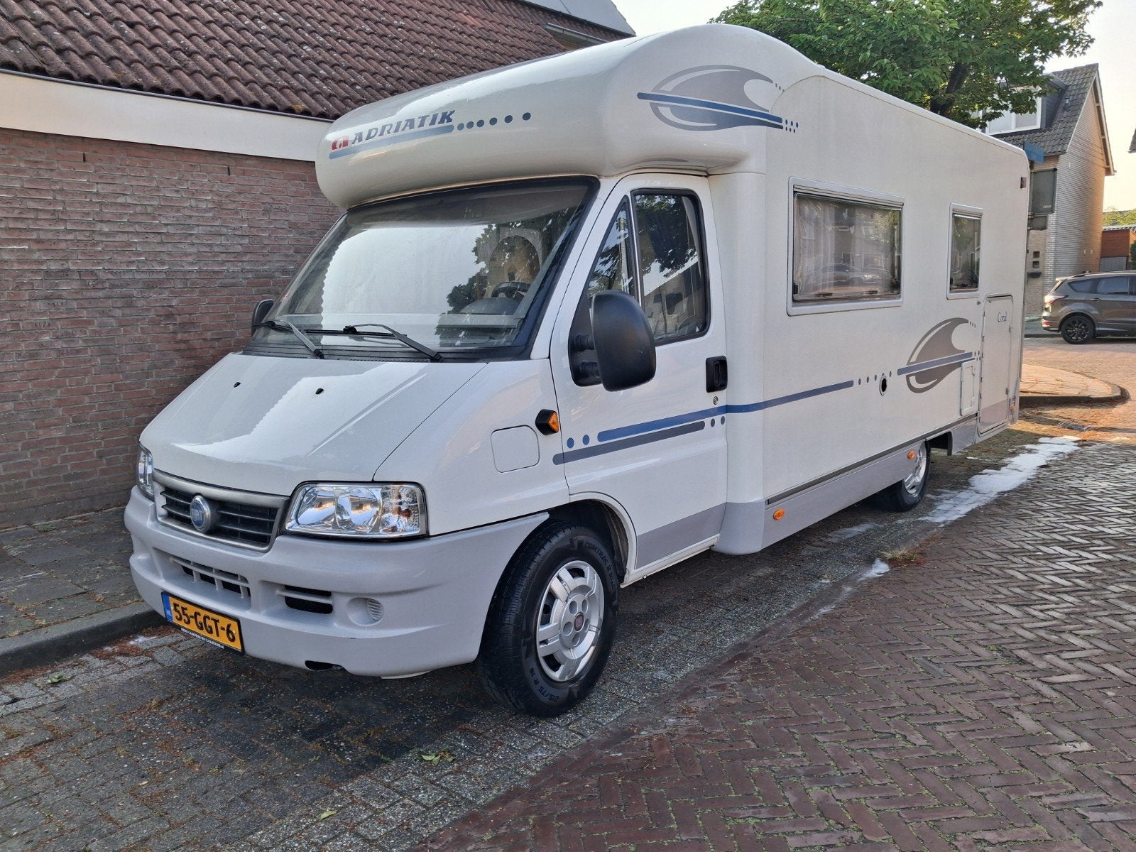 Fiat Ducato Adria 2800 JDT Coral 680 DP Camper - Klaar voor, Caravans en Kamperen, Campers, Buitenlamp, Standaard zit, Alkoof