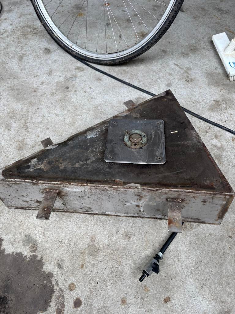Brandstoftank, Ophalen, Zo goed als nieuw, Overige typen, Overige merken