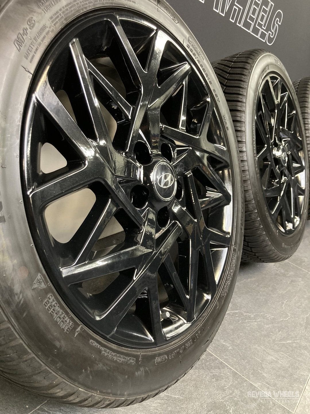 18” originele Hyundai Kona I velgen + allseason banden 5x114, 18 inch, Gebruikt, -, -