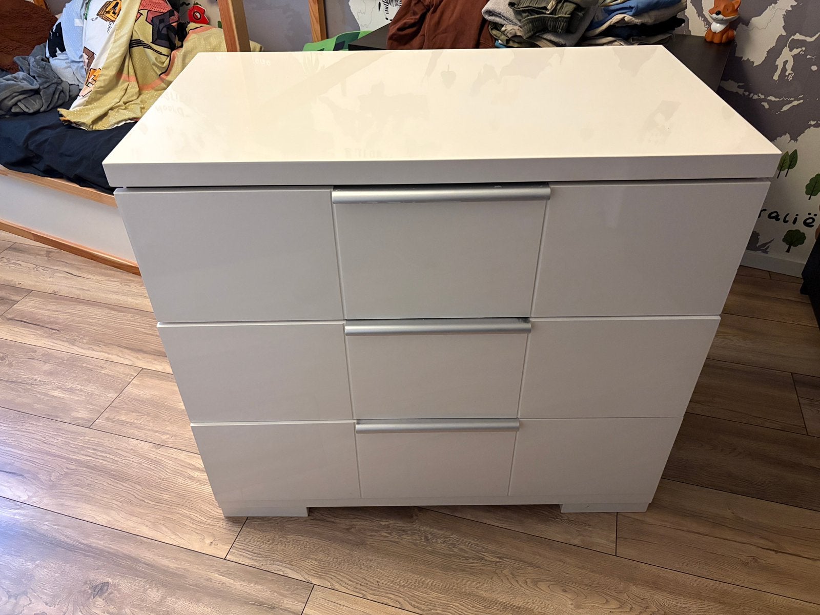Witte ladekast met 3 laden -Hoogglans, kan nog een ronde mee, Huis en Inrichting, Kasten | Ladekasten, Kunststof, Gebruikt, Ophalen of Verzenden