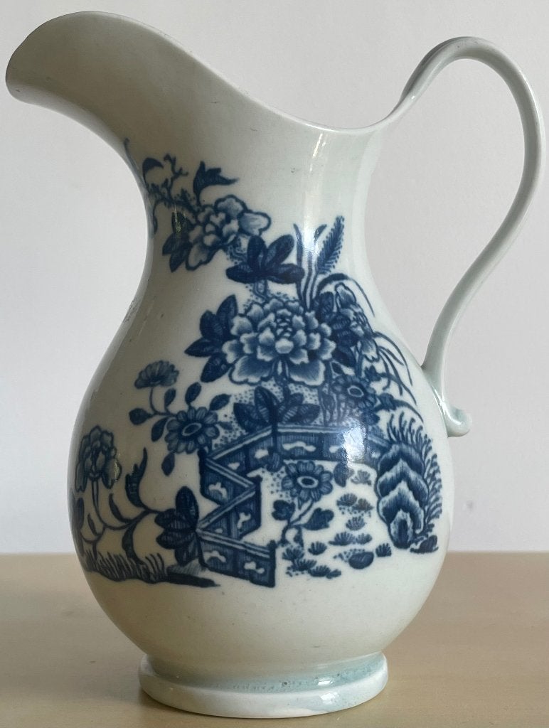 Antiek 18e eeuwse chinoiserie roomkan WORCESTER England, Verzenden