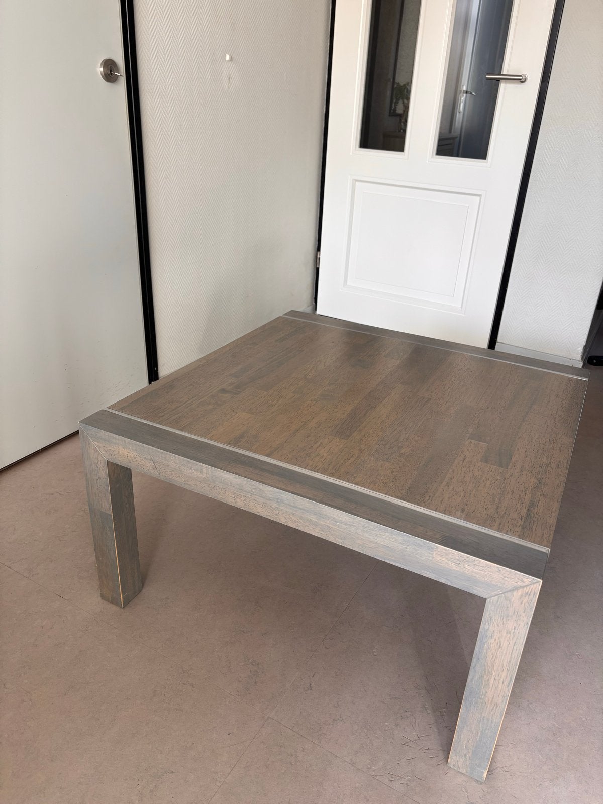 Stijlvolle salontafel van hout (82x80x42cm), Ophalen, Gebruikt, 50 tot 100 cm, Vierkant