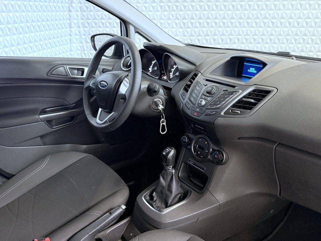 Ford Fiesta 1.0 Titanium 5drs Airco Clima Nieuw-model! (2013, Voorwielaandrijving, 525 kg, Blauw, 23 km/l