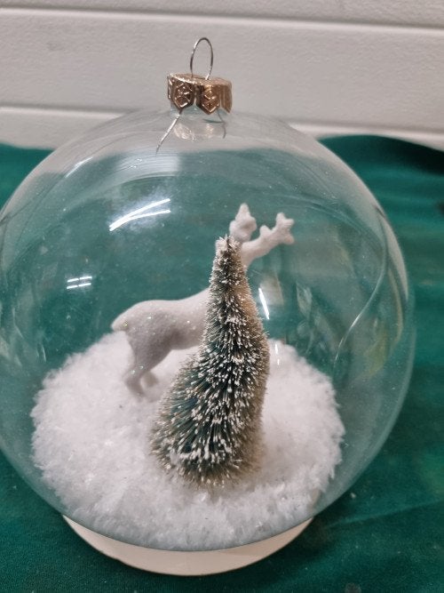 kerstbal met hert en boom sneeuw, Diversen, Kerst, Ophalen of Verzenden, 'T Olde Gre-j, Info@toldegrej.nl, Endepoelstraat 20f Didam
