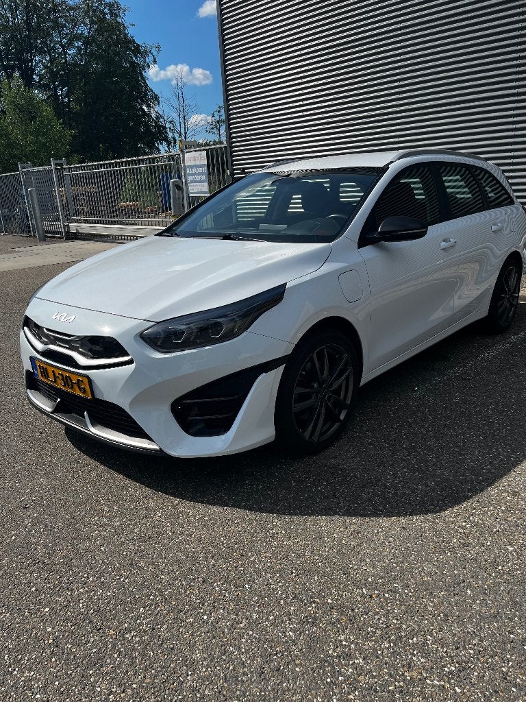 Kia Ceed PHEV Automaat | 18" GT-Line | CarPlay | Wit, Stof, USB, Wit, Plug-in hybride