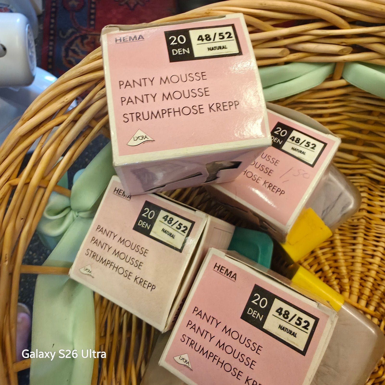 Hema Panty Mousse 20 DEN Natural Maat 48/52, Maat 48/52 (XL), Beige, Nieuw, Ophalen of Verzenden