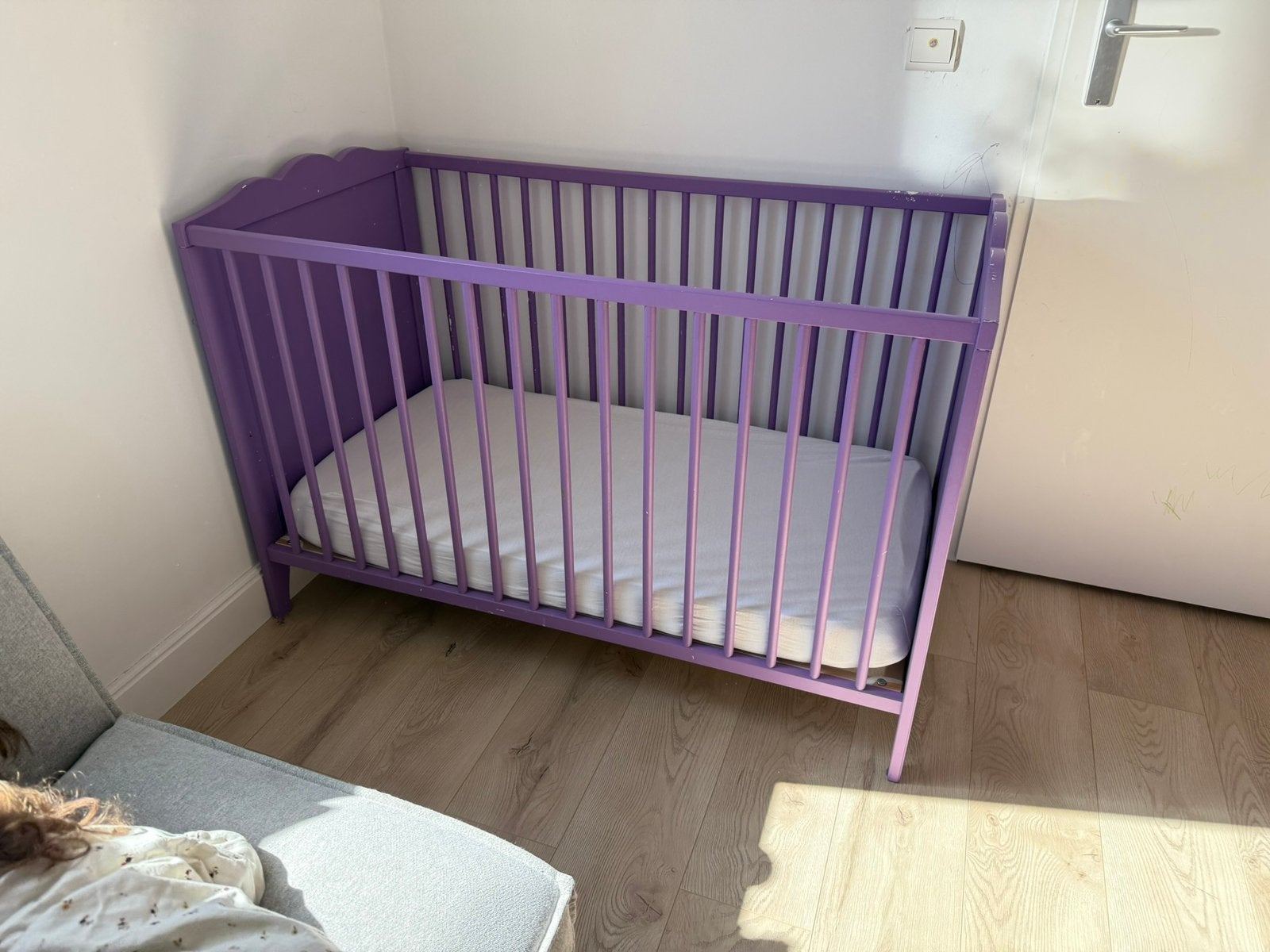 Ikea hensvik baby bed, Ophalen, Zo goed als nieuw, Ledikant