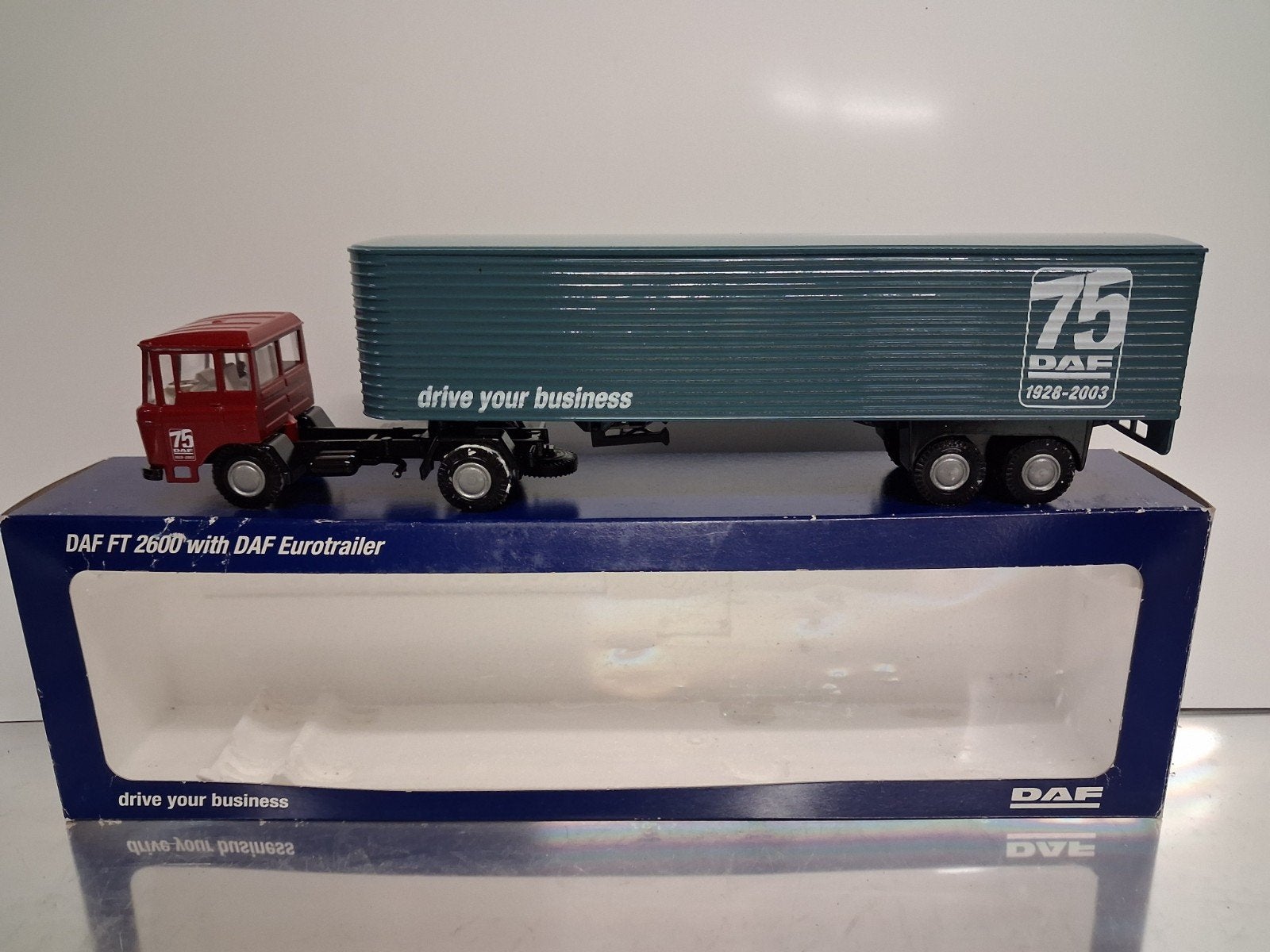 Lion Toys DAF 2600  " 75 jaar DAF ", Ophalen of Verzenden, Zo goed als nieuw, Bus of Vrachtwagen, Lion Toys