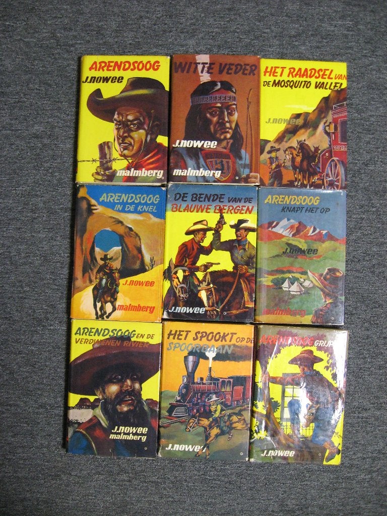 44 STUKS ARENDSOOG KINDERBOEKEN, Ophalen of Verzenden, Zo goed als nieuw