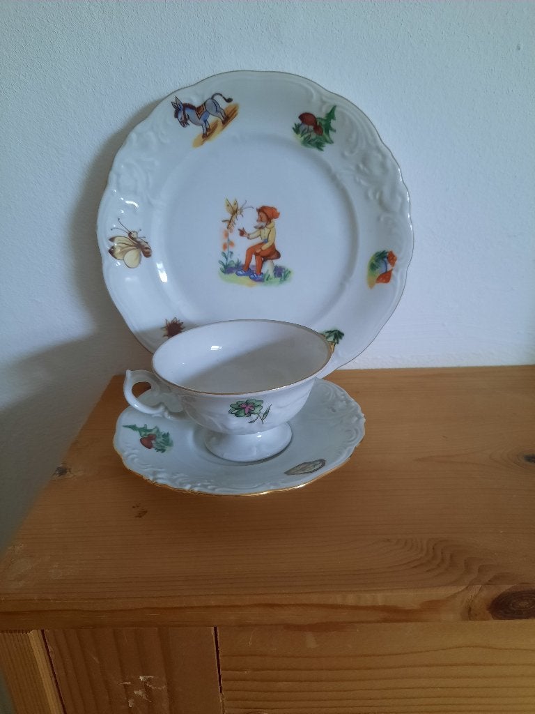 kinderserviesje van het Poolse merk Walbrzych, Vintage, Meerkleurig, Ophalen of Verzenden, Zo goed als nieuw