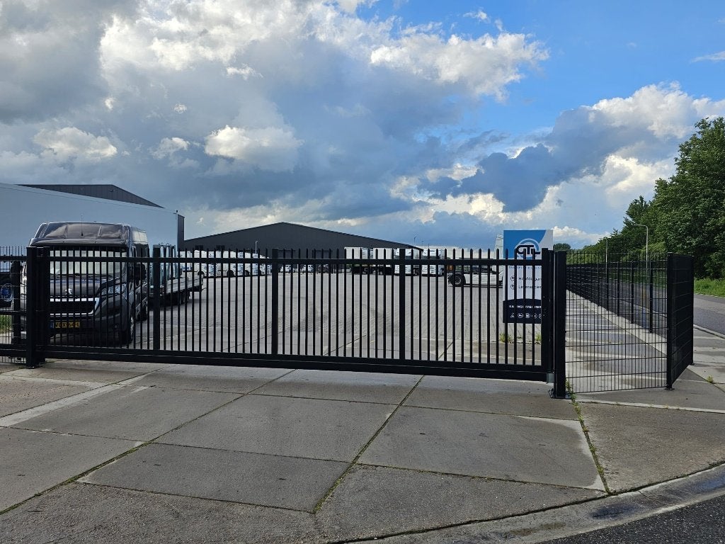 Opzoek naar betaalbaar bedrijfshekwerk staafmat schuifpoort, Met poort, Overige typen, Nieuw, Ophalen of Verzenden