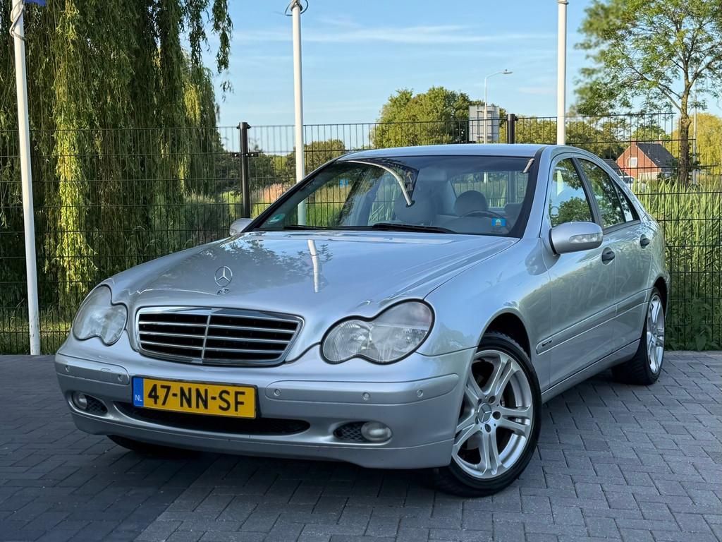 Mercedes-Benz C-klasse 180 K. CLIMA / CRUISE / PDC / TREKHAA, 13 km/l, Gebruikt, Parkeersensor, 1796 cc