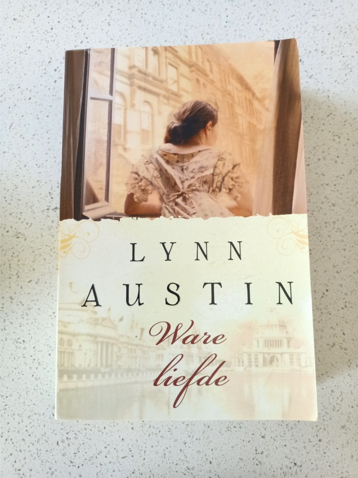Ware Liefde - Lynn Austin (Roman), Ophalen of Verzenden, Gelezen, Lynn Austin, Nederland