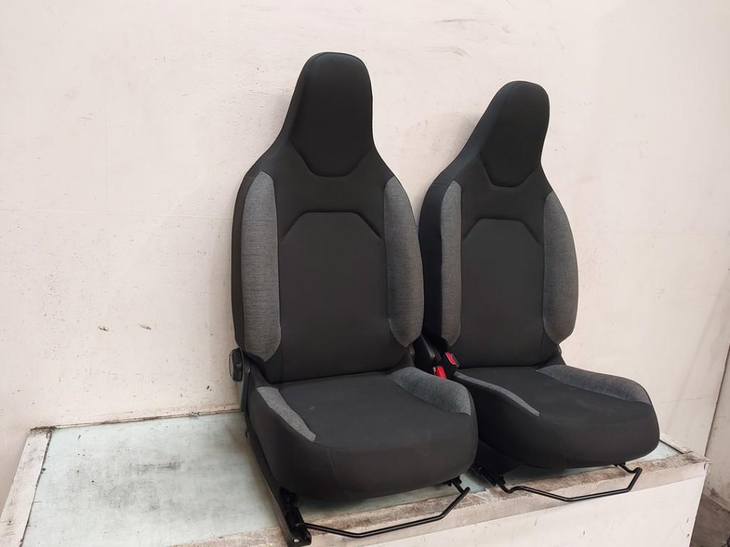 Interieur Toyota Aygo X (2022-03/..) 739200H030, Gebruikt, Kundenbetreuung@toyota.de, Toyota-Allee 2, Köln 50858, , Duitsland