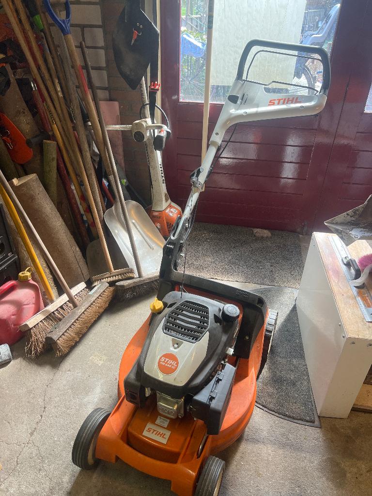 Stihl RM448.1VC grasmaaier, Tuin en Terras, Grasmaaiers, Gebruikt, Benzine-grasmaaier, 40 t/m 49 cm, Cirkelmaaier, Mulchfunctie