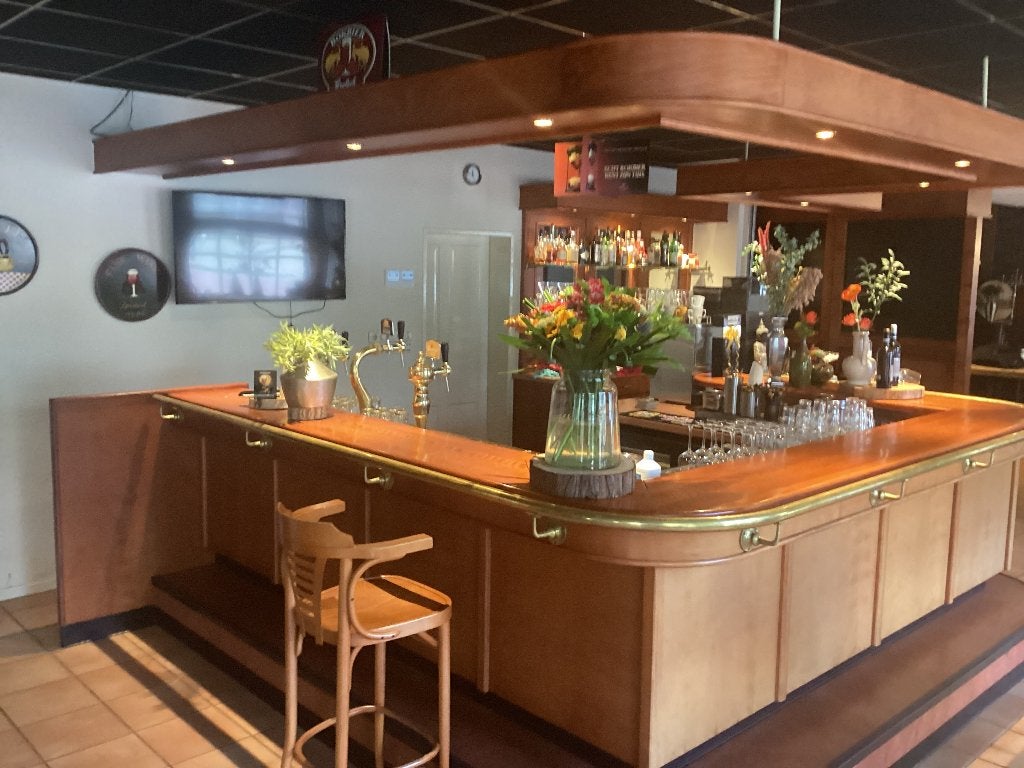 Mooie bar, Ophalen, Zo goed als nieuw
