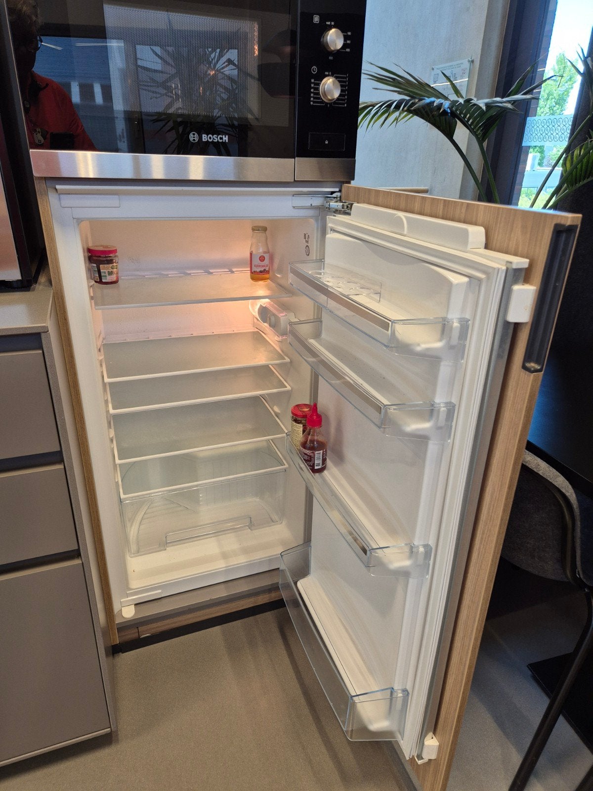 Bosch inbouw koelkast, Witgoed en Apparatuur, Koelkasten en IJskasten, 150 tot 200 liter, Zonder vriesvak, Zo goed als nieuw, 45 tot 60 cm