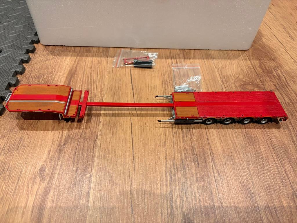 Mammoet semi lowloader, Hobby en Vrije tijd, Modelauto's | 1:50, Ophalen of Verzenden, Zo goed als nieuw, Hijskraan, Tractor of Landbouw