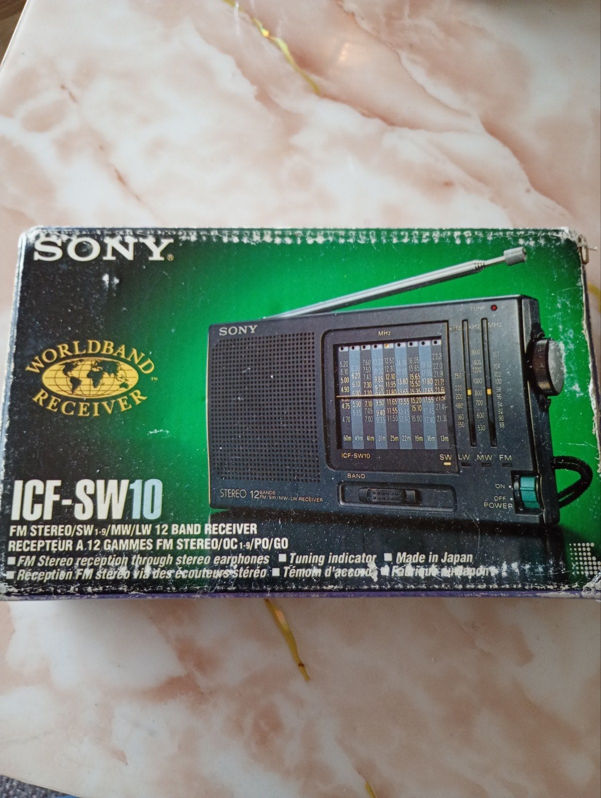 Oude kleine Japanse Sony ICF-SW10 radio - Worldband Receiver, Ophalen of Verzenden, Gebruikt, Wereldontvanger