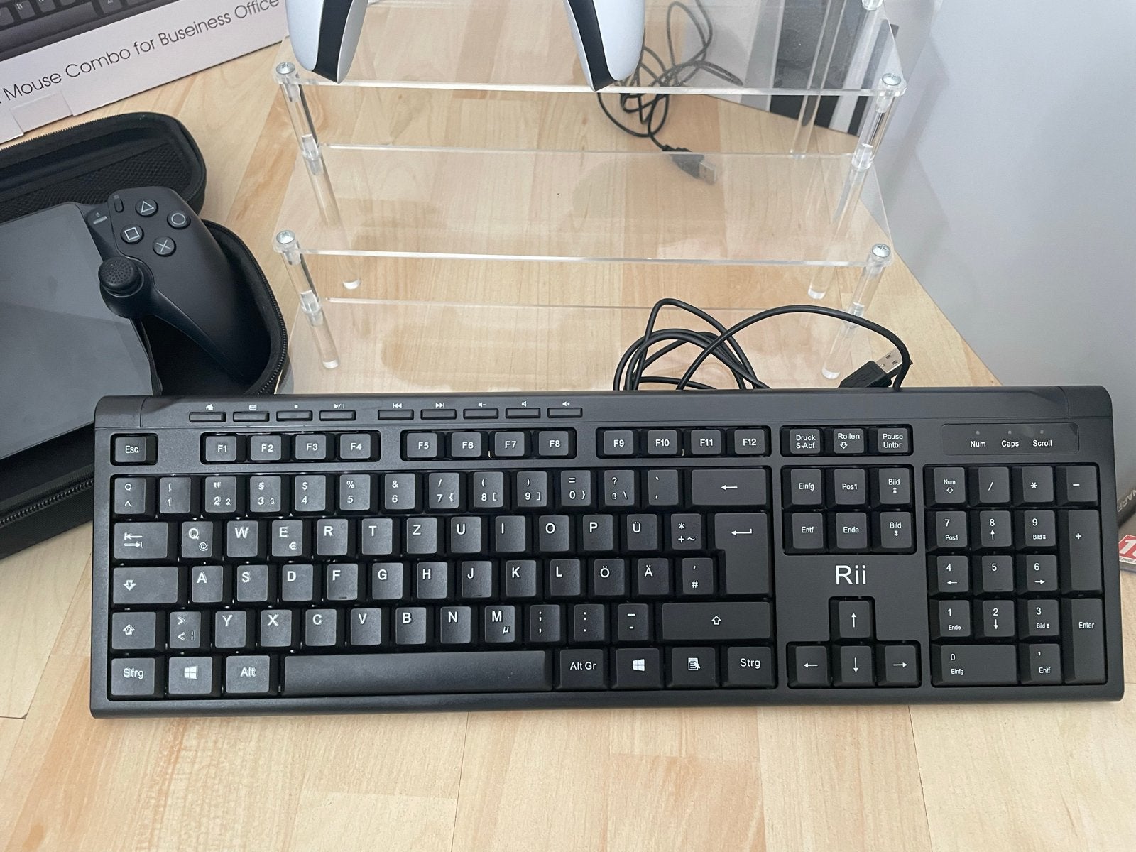 Foto 8 van PS5 Disc Edition + PS Portal — GTA 6 Remote Setup