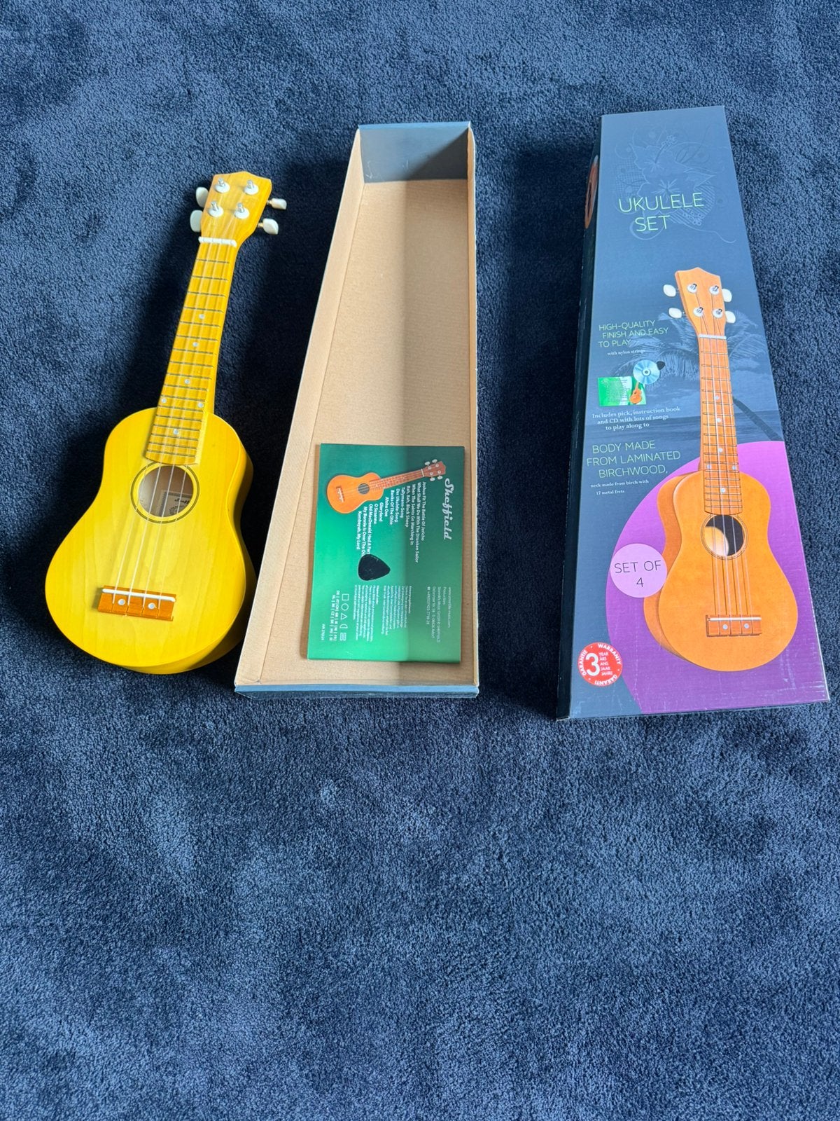 Ukelele nieuw in doos, Muziek en Instrumenten, Snaarinstrumenten | Overige, Ophalen of Verzenden, Nieuw, Ukelele