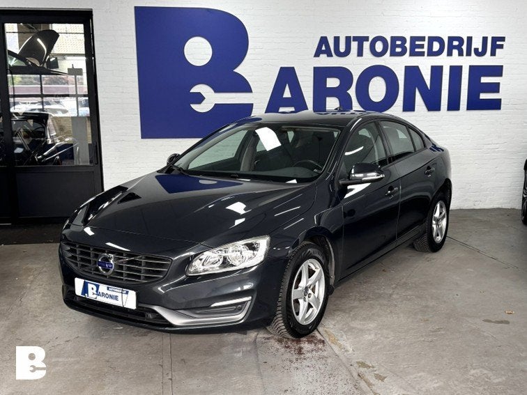 Volvo S60 1.6 T3 Momentum dealer onderhouden, Stof, Gebruikt, Zwart, 4 cilinders
