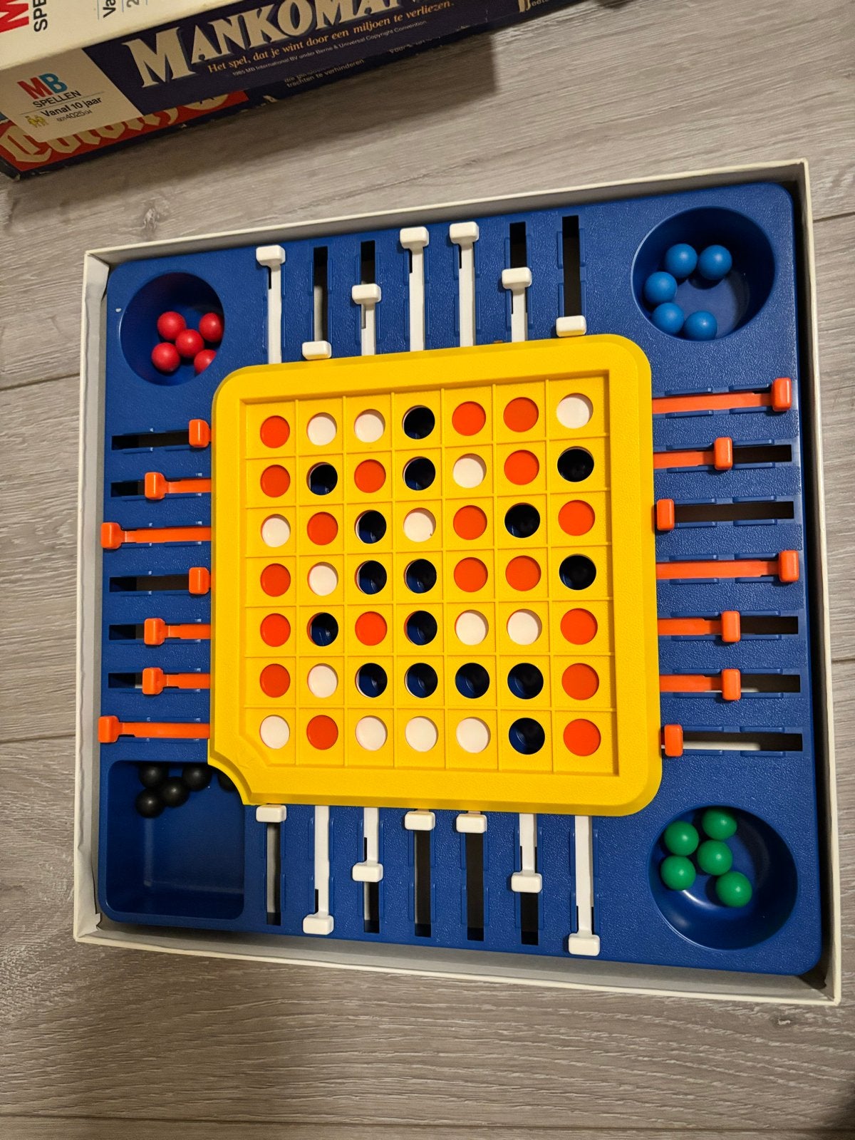 Valkuil! Bordspel van MB Spellen - Klassiek Gezinsspel, Drie of vier spelers, Ophalen, Gebruikt
