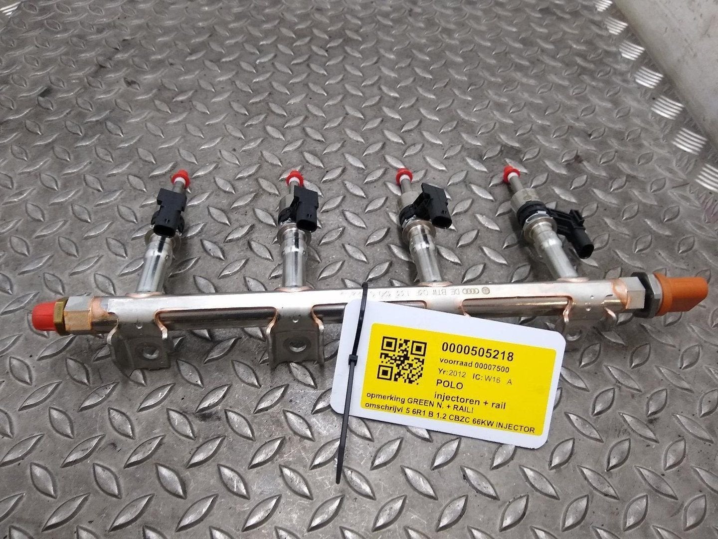 VOLKSWAGEN POLO BRANDSTOF INJECTOR / VERSTUIVER 2012, Ophalen of Verzenden, Gebruikt, Stiba lid
