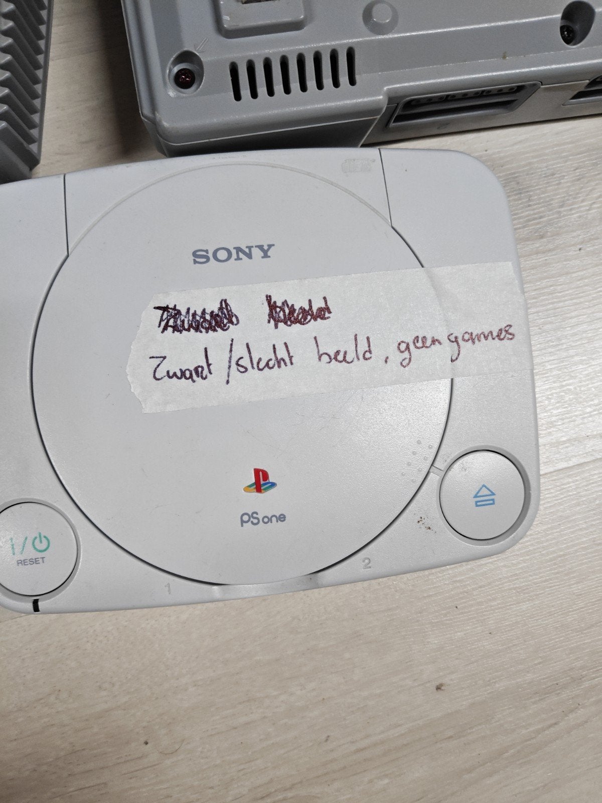 DEFECT 3x PS1 Console, Ophalen of Verzenden, Vanaf 3 jaar, Niet werkend, Support@playstation.com
