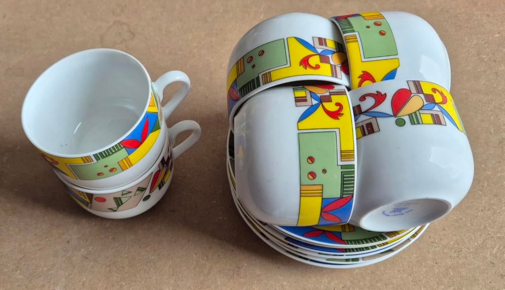 6 Douwe Egberts kop&schotels, Huis en Inrichting, Ophalen of Verzenden, Zo goed als nieuw, Overige stijlen, Kop(pen) en/of Schotel(s)