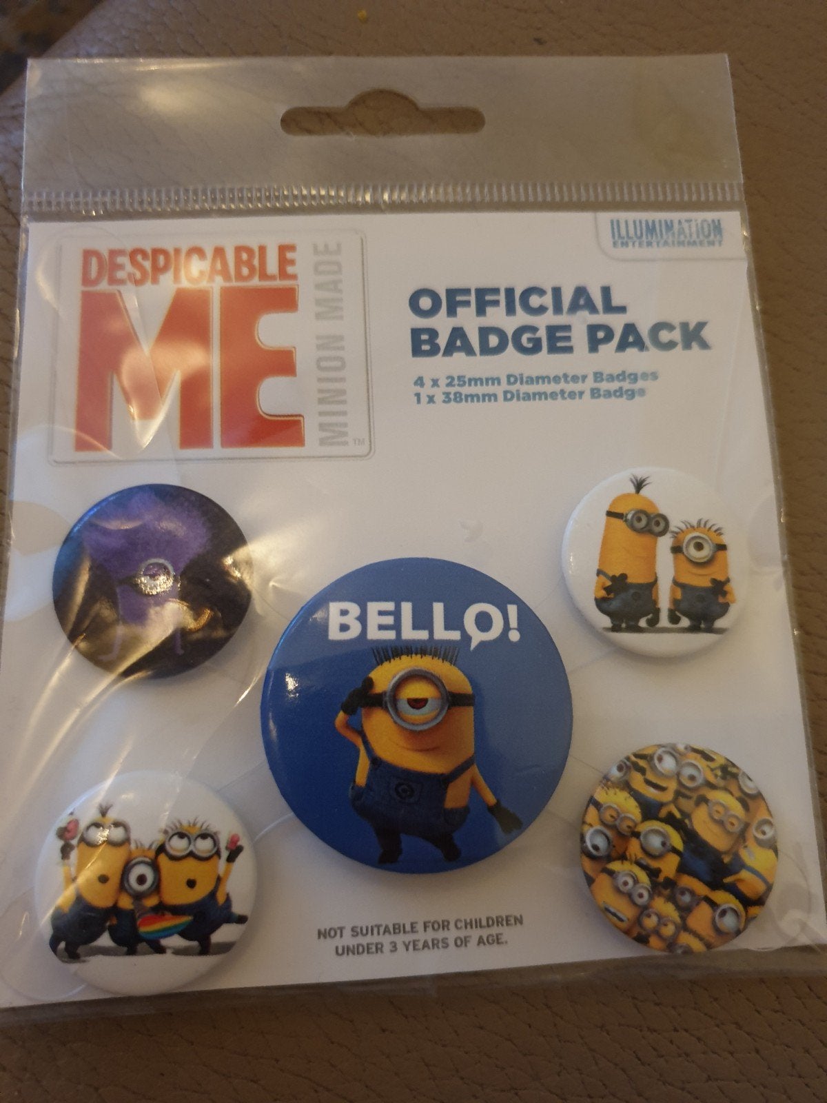 Despicable Me Minions Official Badge Pack - 5 Badges, Film en tv, Overige typen, Nieuw, Meerkleurig