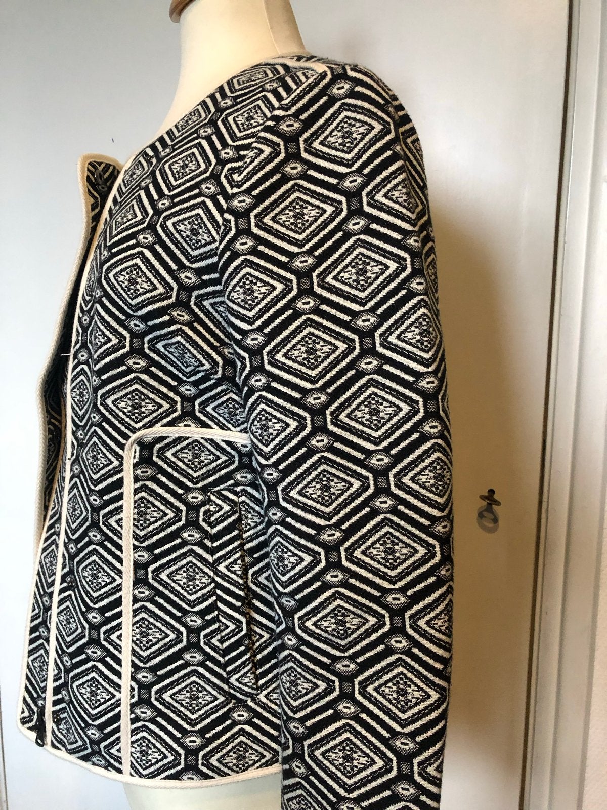 SANDWICH jasje met geometrisch patroon 34, Ophalen of Verzenden, Zo goed als nieuw, Maat 34 (XS) of kleiner, Meerkleurig