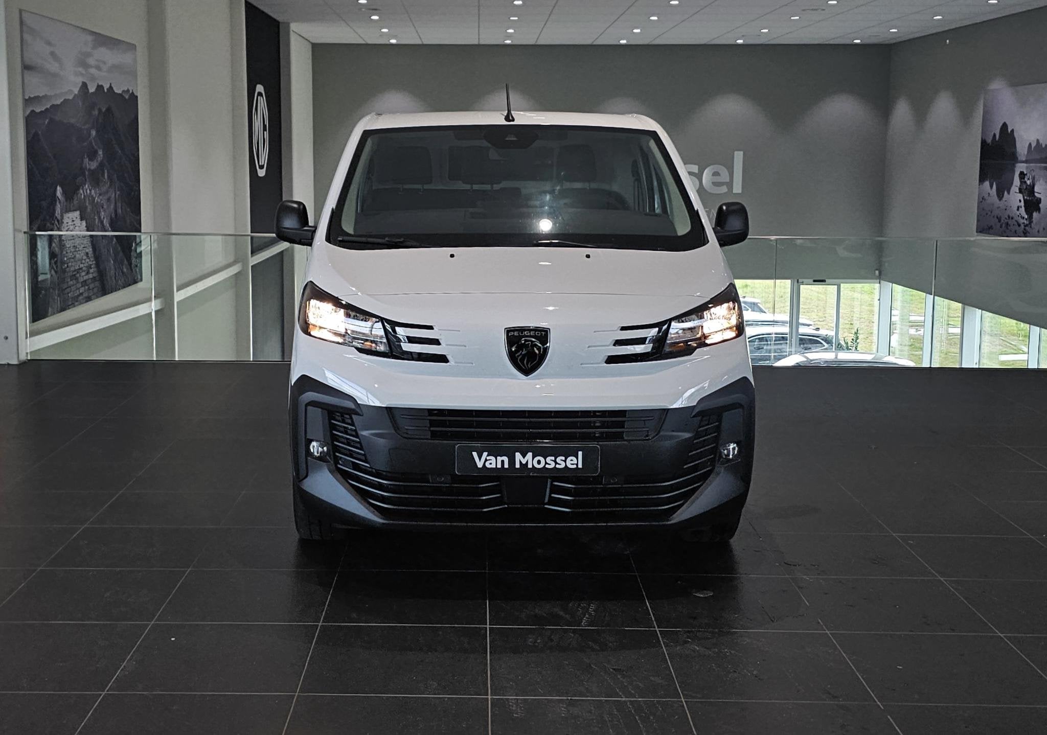 Peugeot e-Expert EV L2 75 kWh | Camera | Navigatie | Apple C, 12 maanden, Wit, Origineel Nederlands, 420 min