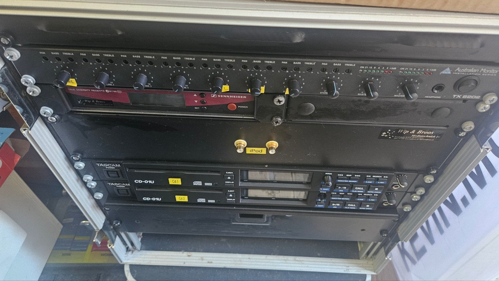 Twee stuks TASCAM TEAC PROFESSIONELE CD SPELER TYPE CD 01 U, Ophalen of Verzenden, Zo goed als nieuw, Overige merken