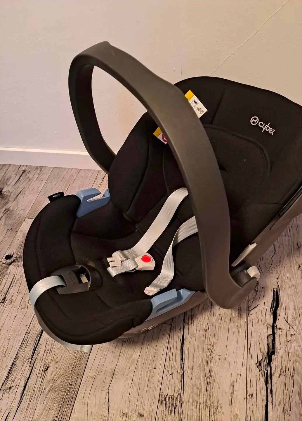 Cybex Aton autostoel met base - Zo goed als nieuw, Kinderen en Baby's, Zo goed als nieuw, Isofix, 0 t/m 13 kg, Ophalen