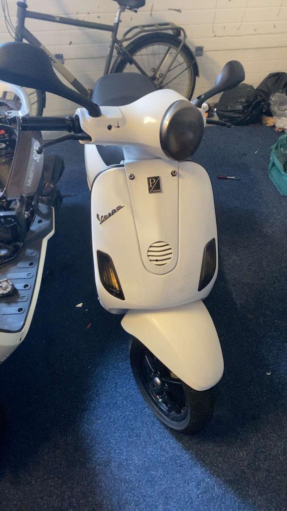 Vespa lx 125 leader bouwproject, Ophalen, Zo goed als nieuw, Overige typen