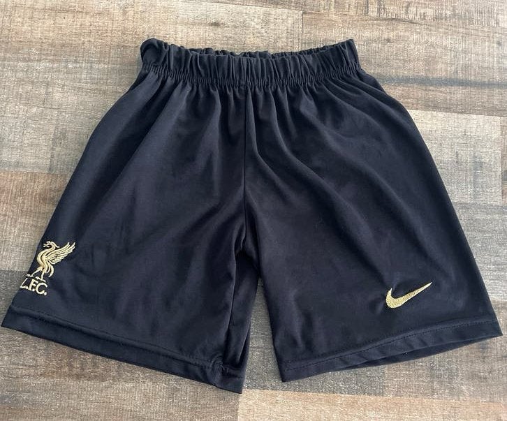 Nike sportbroekje maat 152/158 - Liverpool FC, Ophalen of Verzenden, Zo goed als nieuw, Jongen of Meisje, Sport- of Zwemkleding