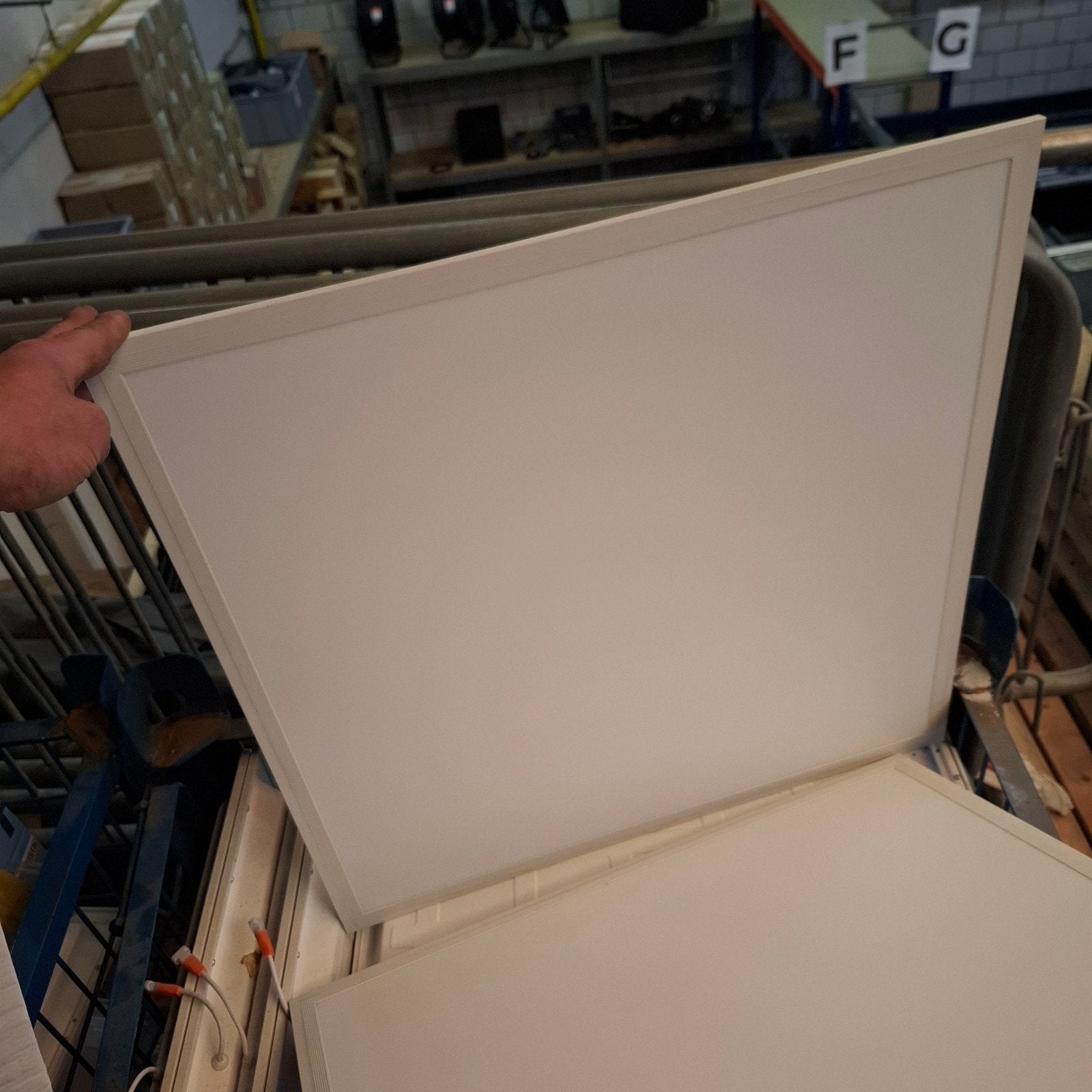 38 stuks LED panelen 60x60 cm, 36W, 3000K, Metaal, Wit, Overige merken, Gebruikt