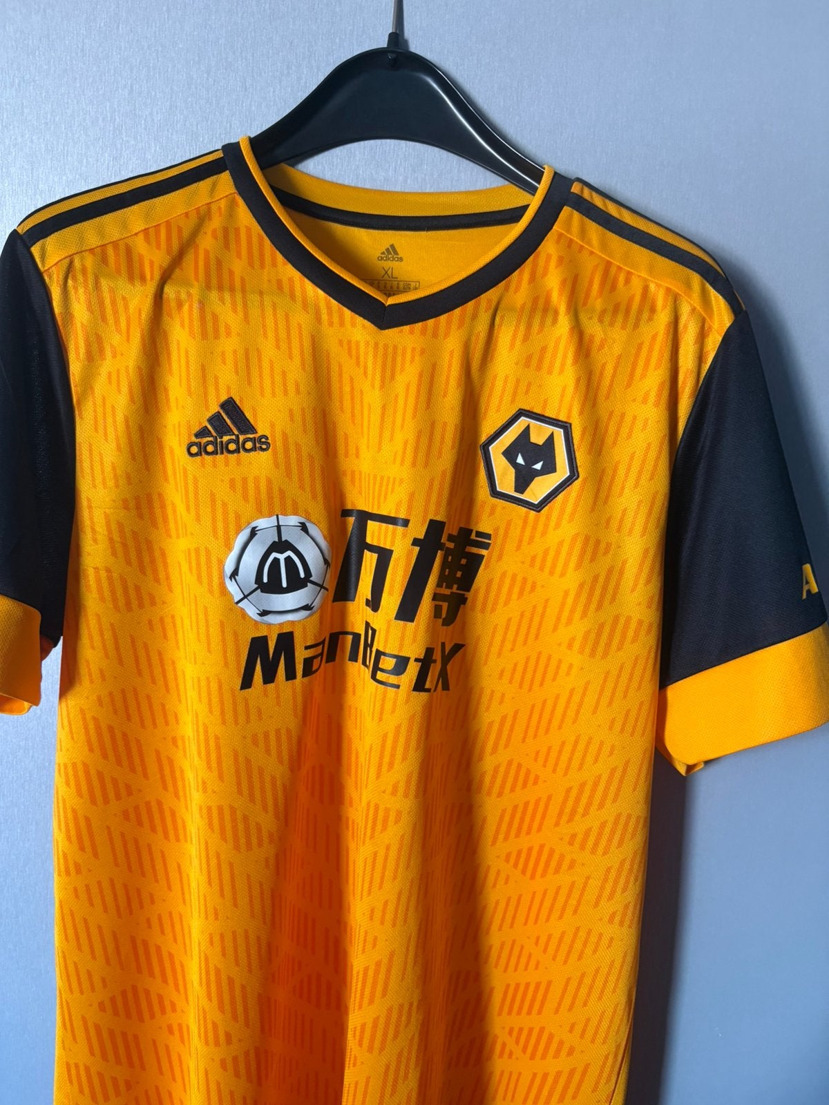 Origineel Wolves thuisshirt Pedro Neto maat XL, Sport en Fitness, Maat XL, Verzenden, Zo goed als nieuw, Shirt