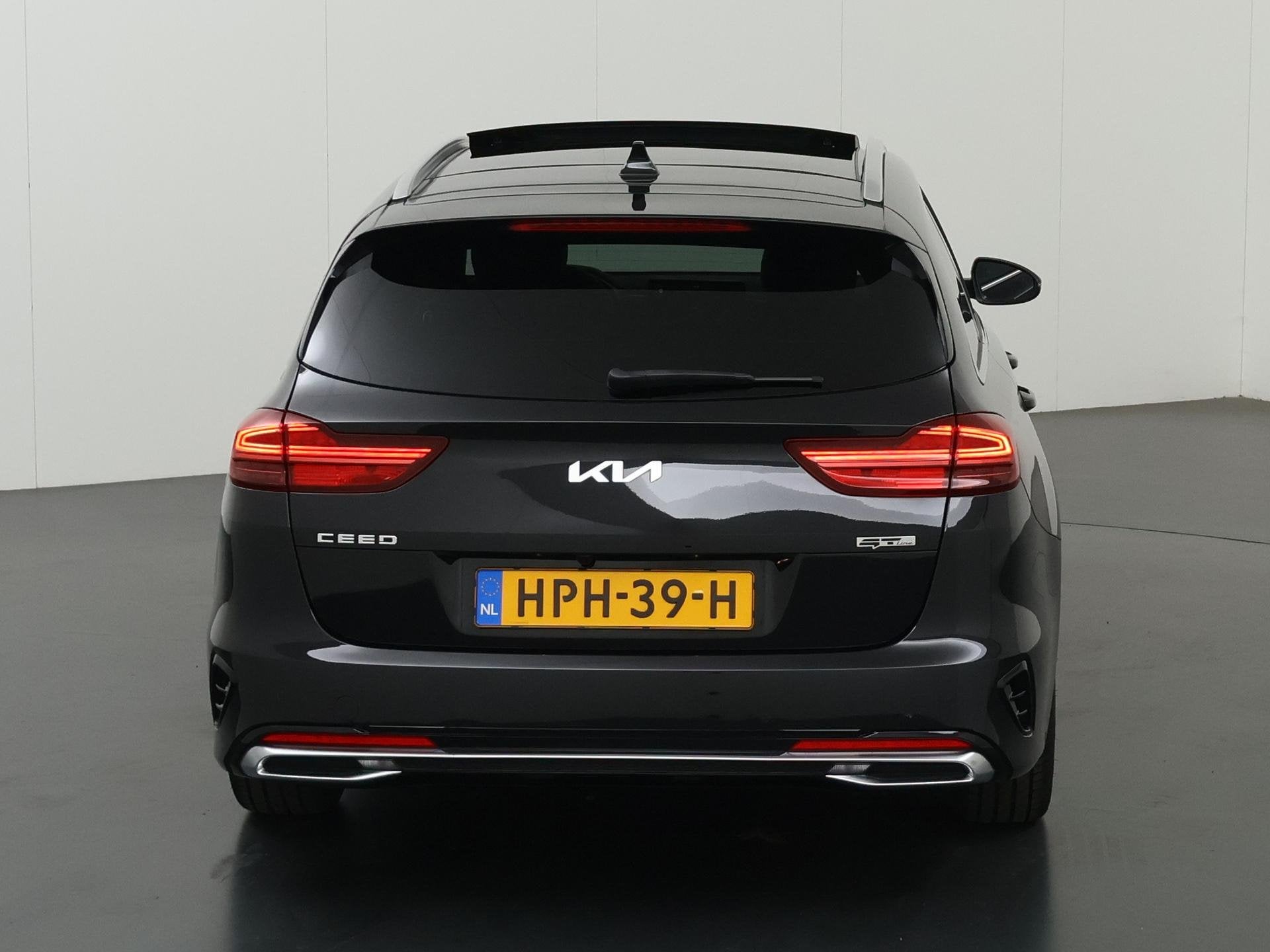 Foto 4 van Kia Ceed Sportswagon 1.5 T-GDi GT-Line | Panoramadak | Matri