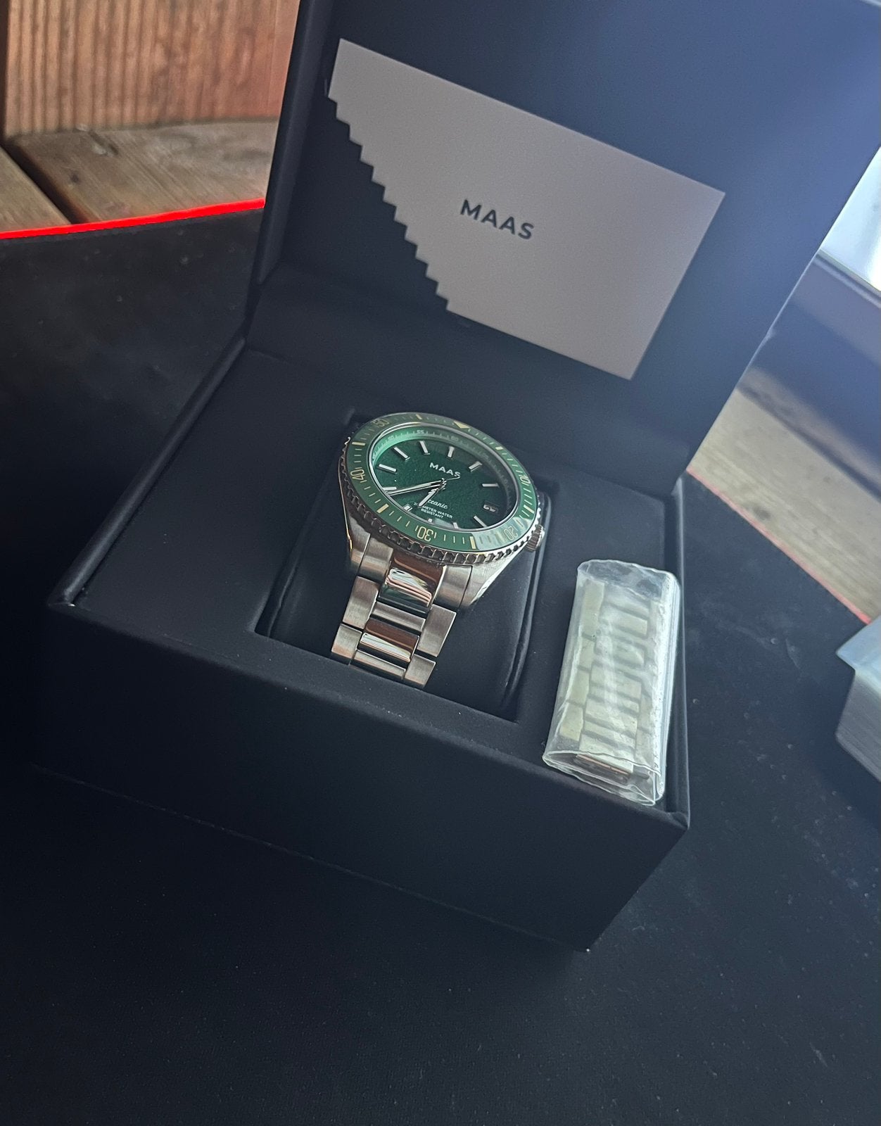 Heren horloge limited edition, Sieraden, Tassen en Uiterlijk, Horloges | Antiek, Polshorloge, Overige merken, Zilver, Ophalen of Verzenden