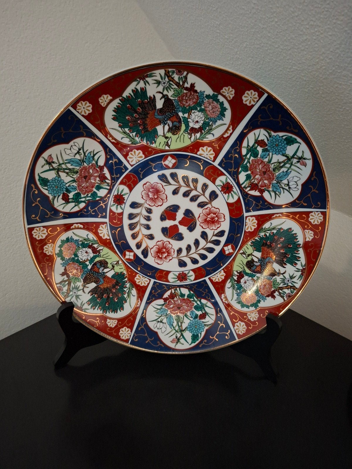 Decoratief Chinees bord met pauwen en bloemmotieven, Antiek en Kunst, Ophalen of Verzenden