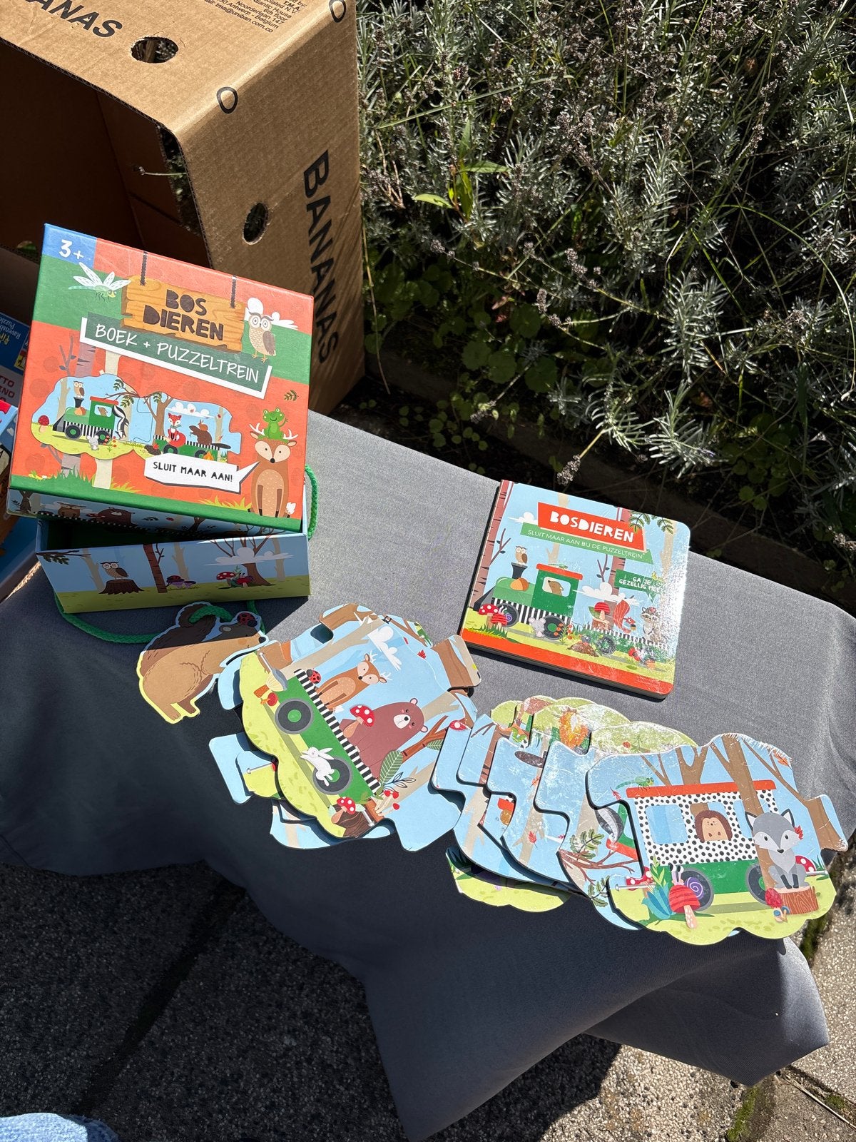 Bosdieren Boek + Puzzeltrein - Leuk voor de kleintjes!, Ophalen of Verzenden, 10 tot 50 stukjes, Zo goed als nieuw, 2 tot 4 jaar